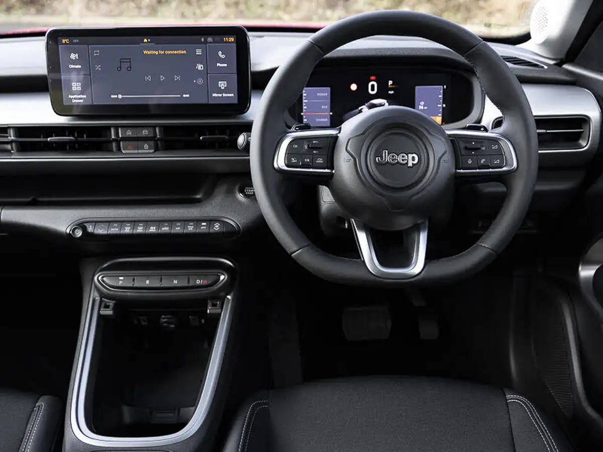 2025-jeep-avenger-12-gse-summit-e-hybrid-48v-auto-big-11