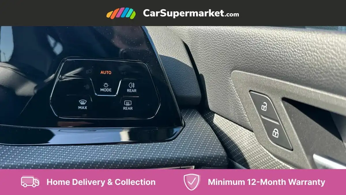 2022-volkswagen-golf-15-etsi-r-line-150ps-hatchback-big-21