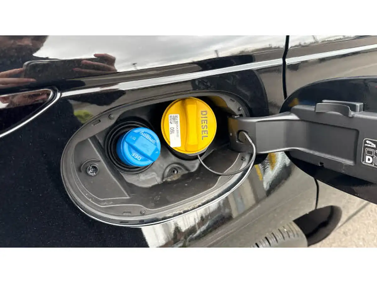 2024-land-rover-range-rover-evoque-20-d200-dynamic-se-big-30