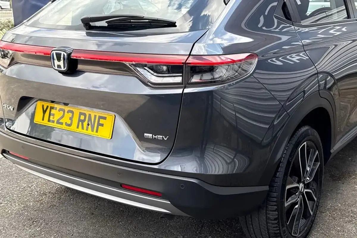 2023-honda-hr-v-15-i-mmd-elegance-big-9