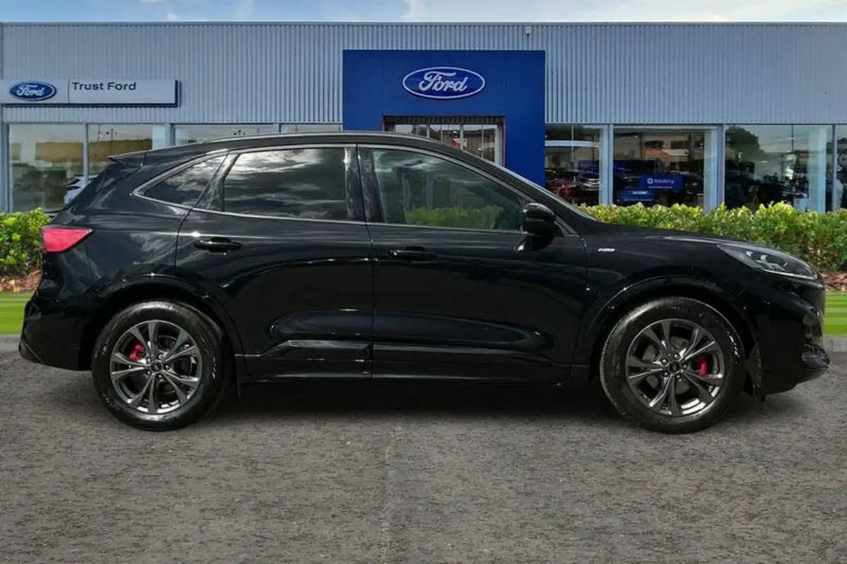 2023-ford-kuga-big-2