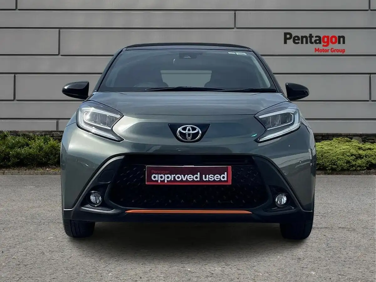 2022-toyota-aygo-x-10-vvt-i-limited-edition-cvt-big-15