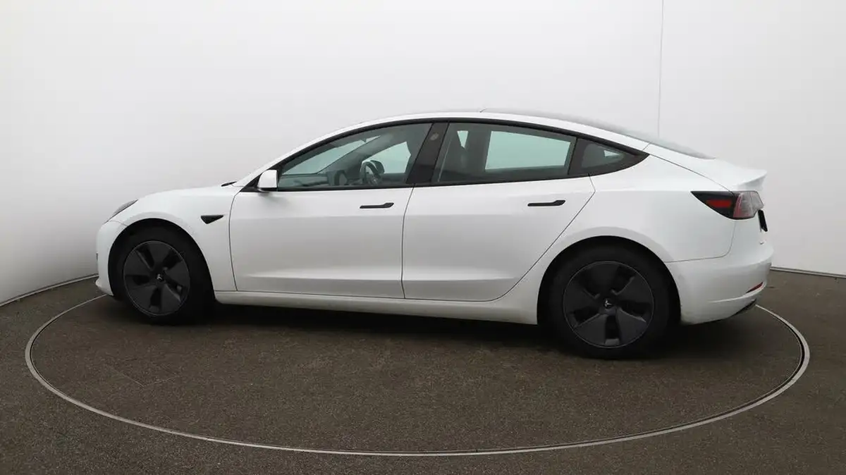 2021-tesla-model-3-e-long-range-4x4-big-56