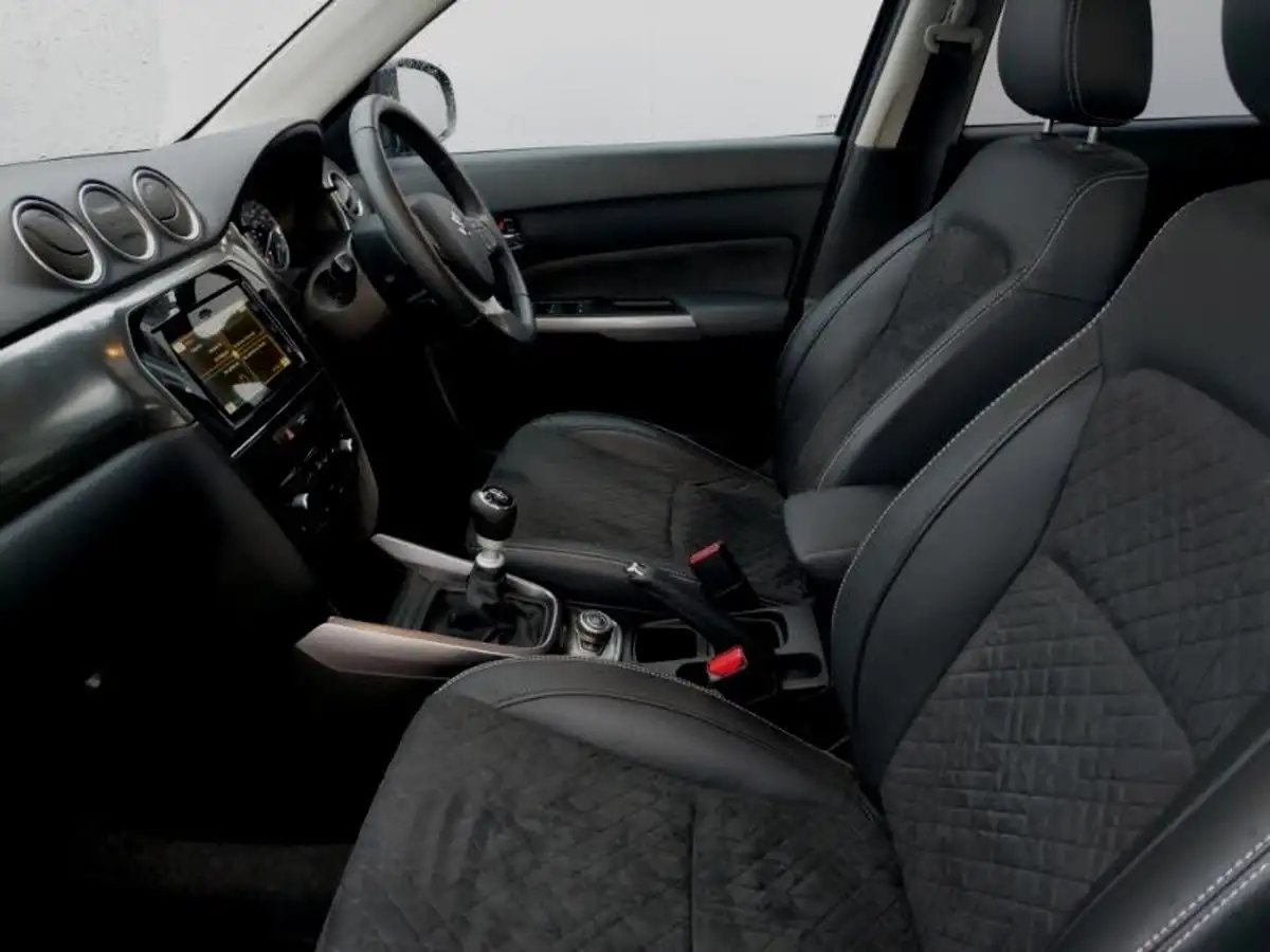 2023-suzuki-vitara-14-boosterjet-sz5-allgrip-big-4