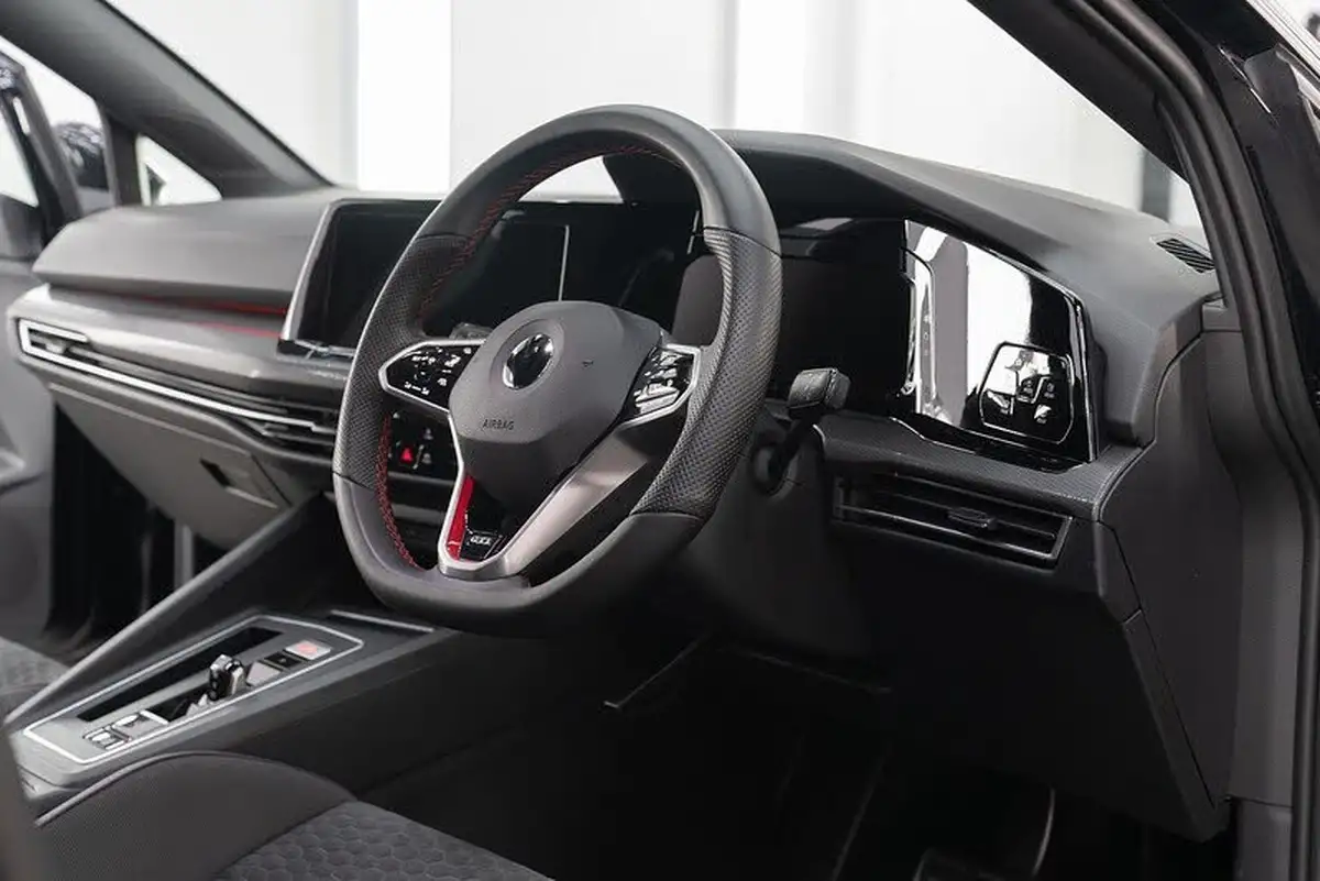2021-volkswagen-golf-20-tsi-gti-clubsport-big-3