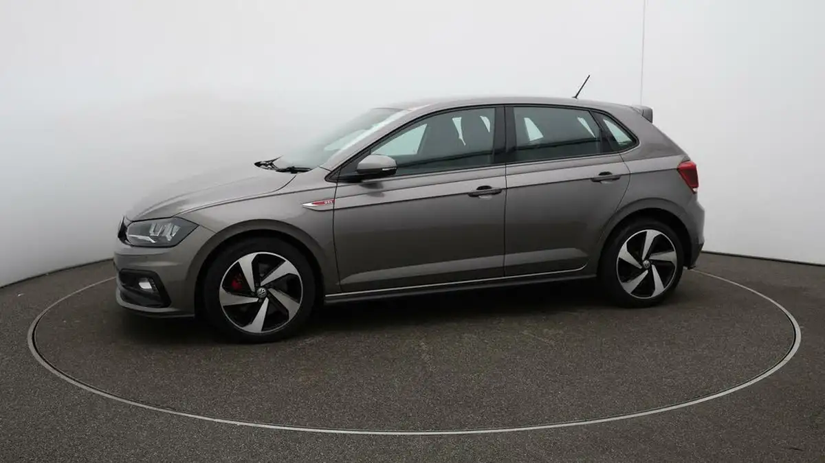 2019-volkswagen-polo-20-tsi-gti-big-65