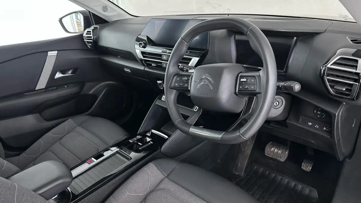 2024-citroen-c4-x-12-puretech-plus-130ps-ss-eat8-big-11