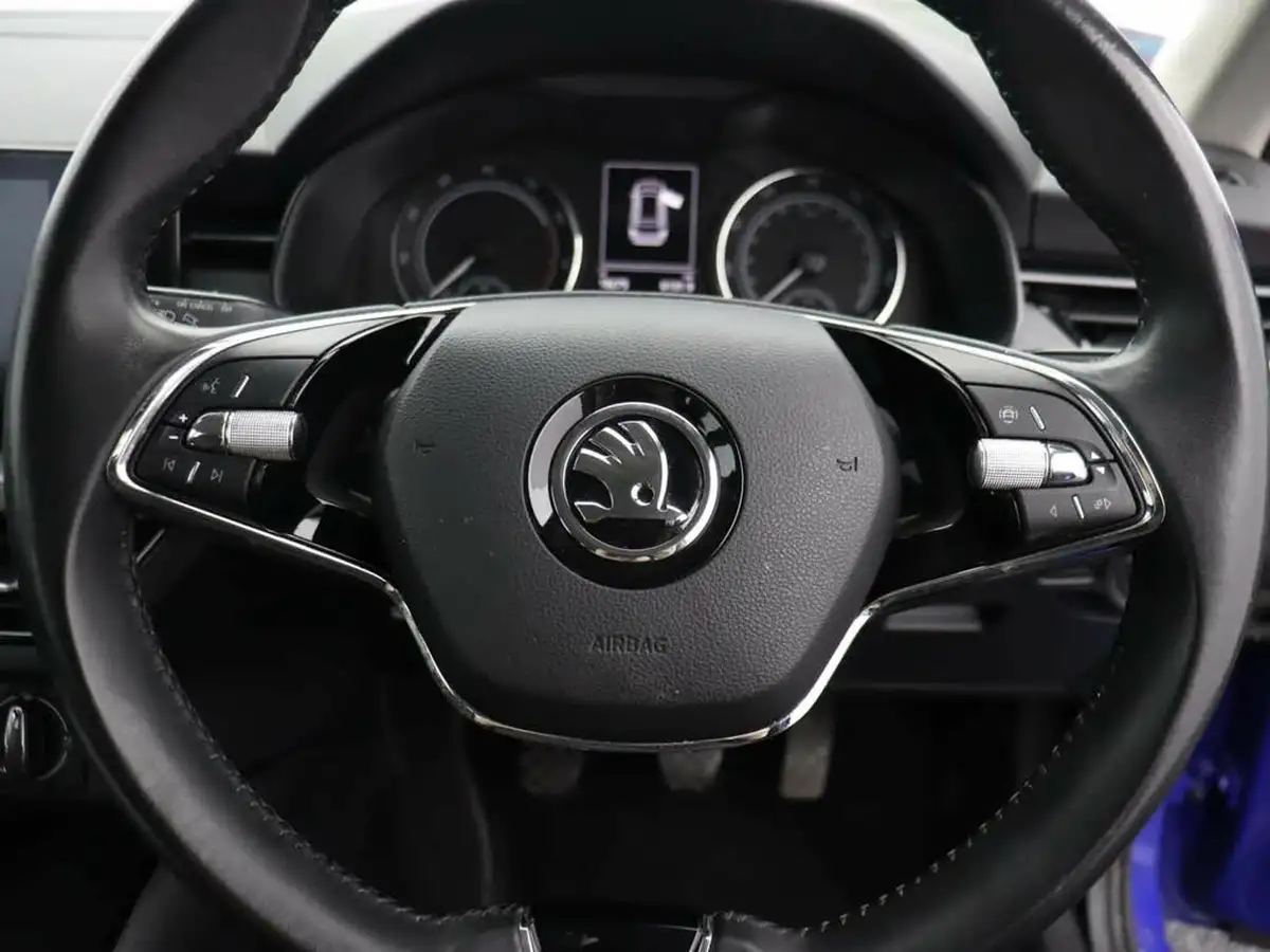 2022-skoda-kamiq-10-tsi-se-95ps-big-32