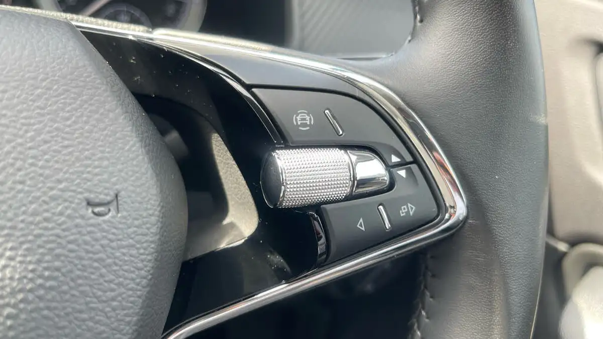 2021-skoda-kodiaq-15-tsi-se-5-dsg-big-20
