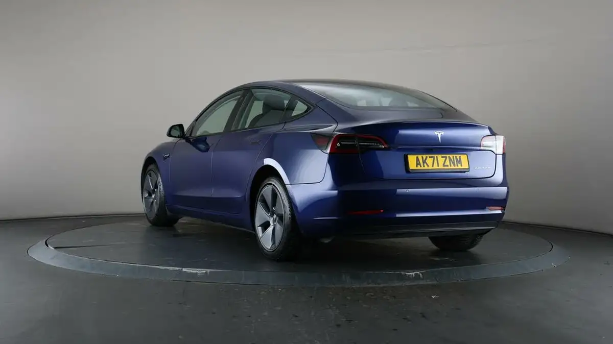 2021-tesla-model-3-e-long-range-awd-big-67