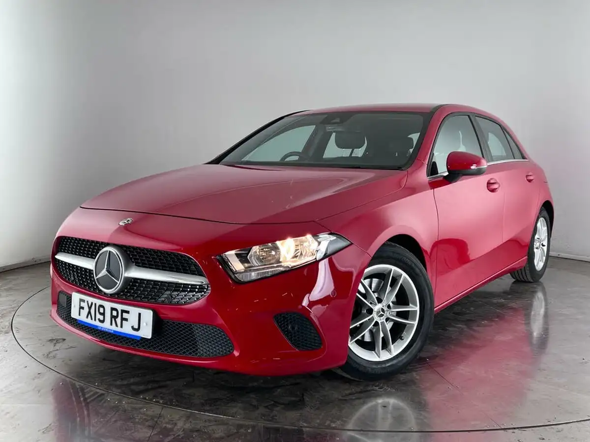 2019-mercedes-benz-a-class-13-a180-se-executive-7g-dct-big-39