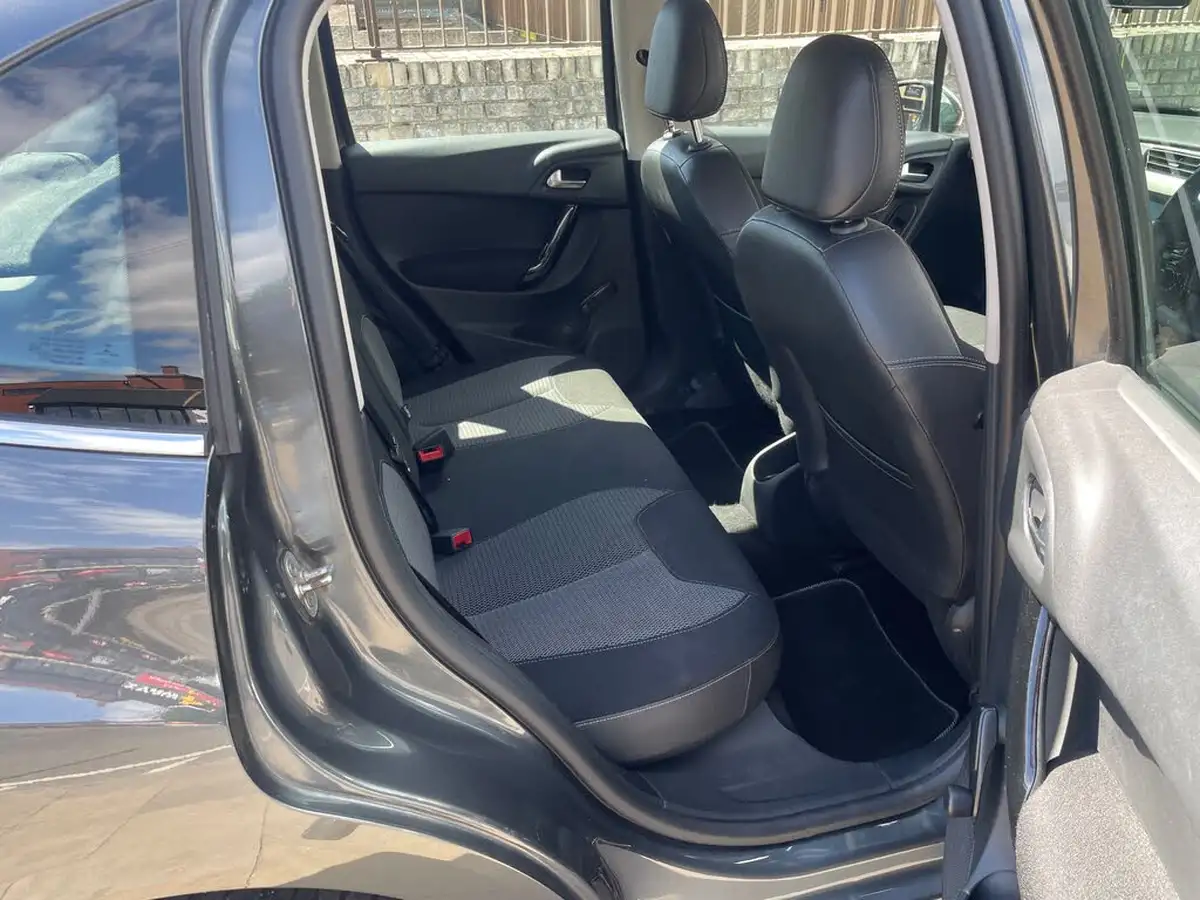 2014-citroen-c3-12-selection-puretech-82ps-big-8