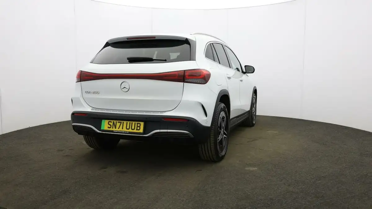 2021-mercedes-benz-eqa-e-eqa-250-amg-line-big-59