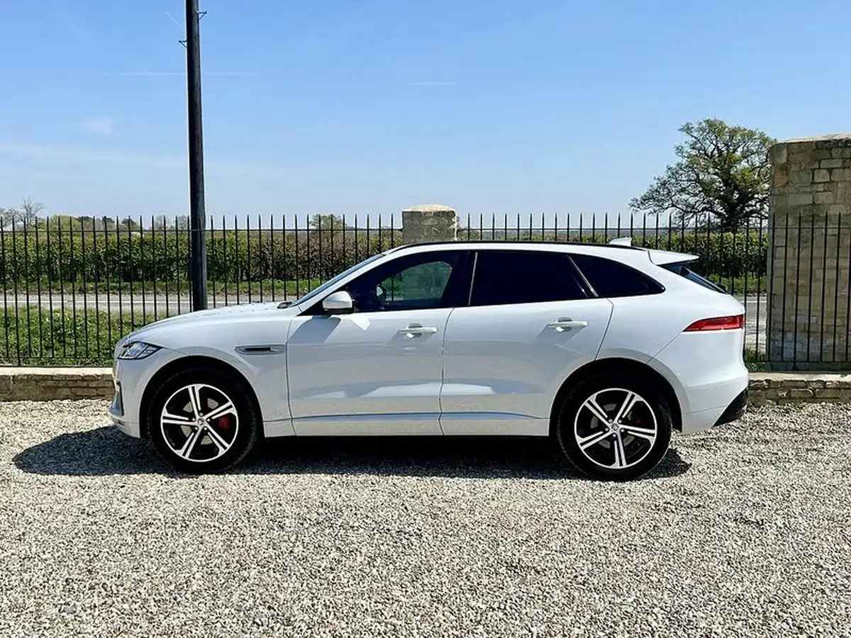2017-jaguar-f-pace-30td-s-big-13