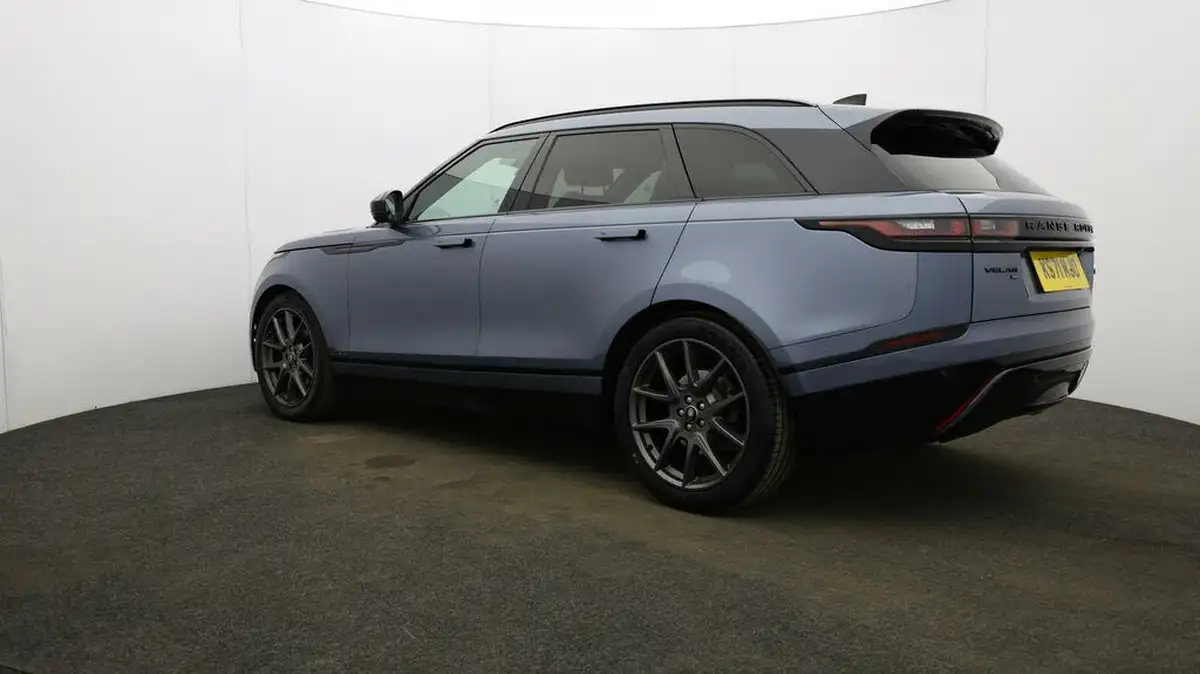 2022-land-rover-range-rover-velar-20-d200-r-dynamic-hse-big-60