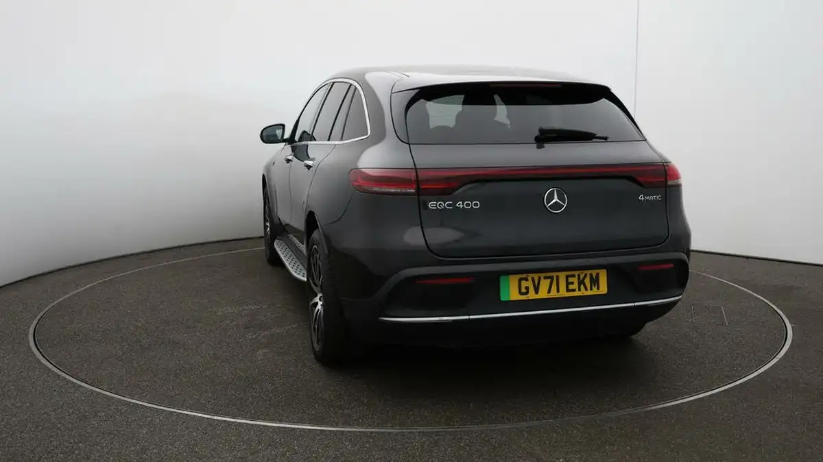 2022-mercedes-benz-eqc-e-eqc-400-amg-line-big-52