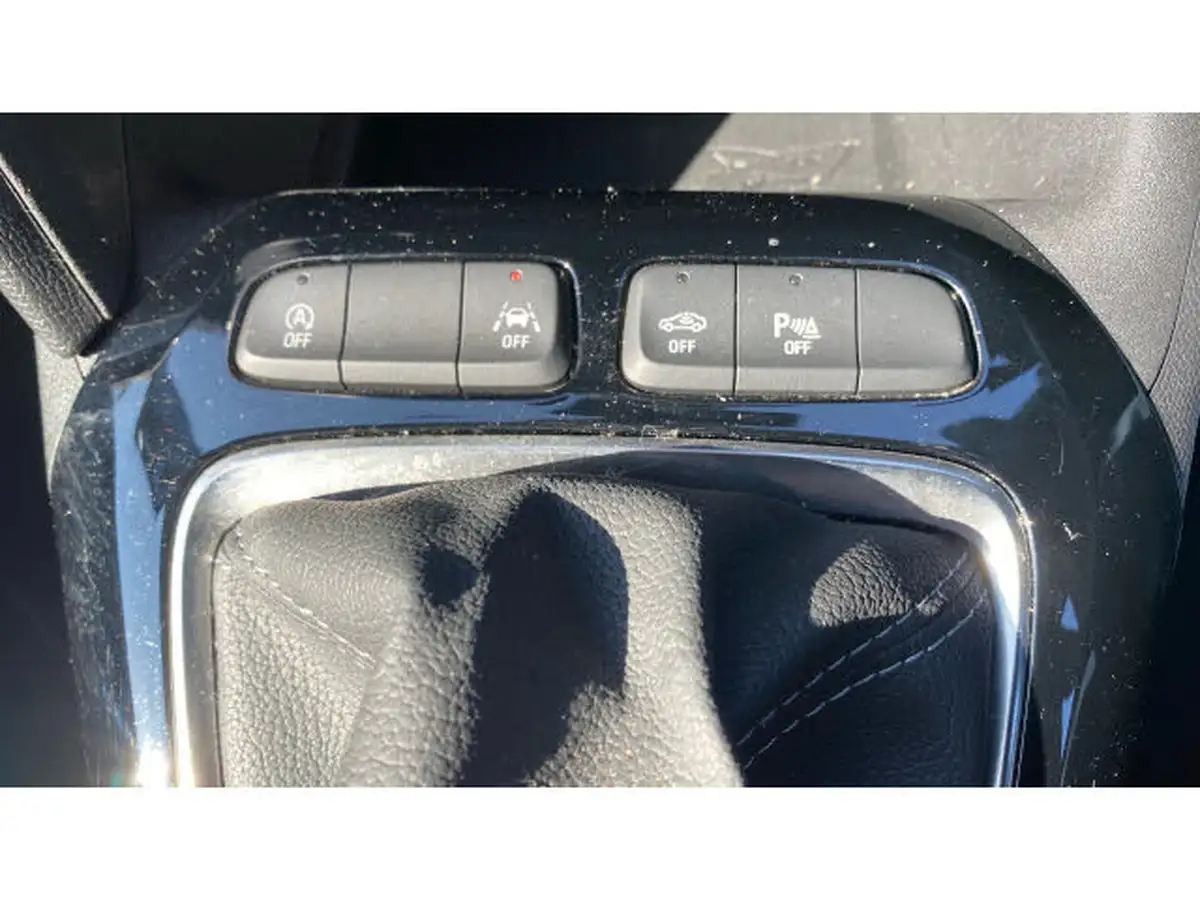 2021-vauxhall-corsa-12i-elite-big-33