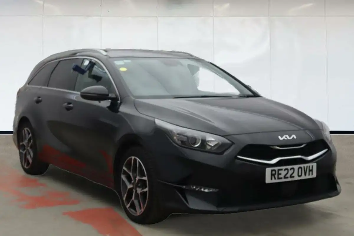 2022-kia-ceed-15-t-gdi-3-sportswagon-big-0