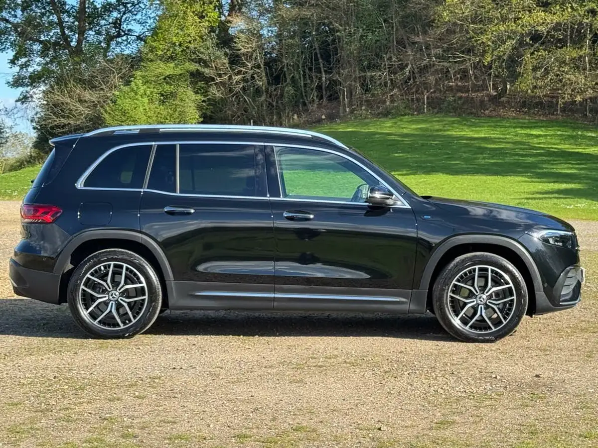 2022-mercedes-benz-eqb-e-eqb-350-amg-line-premium-big-3