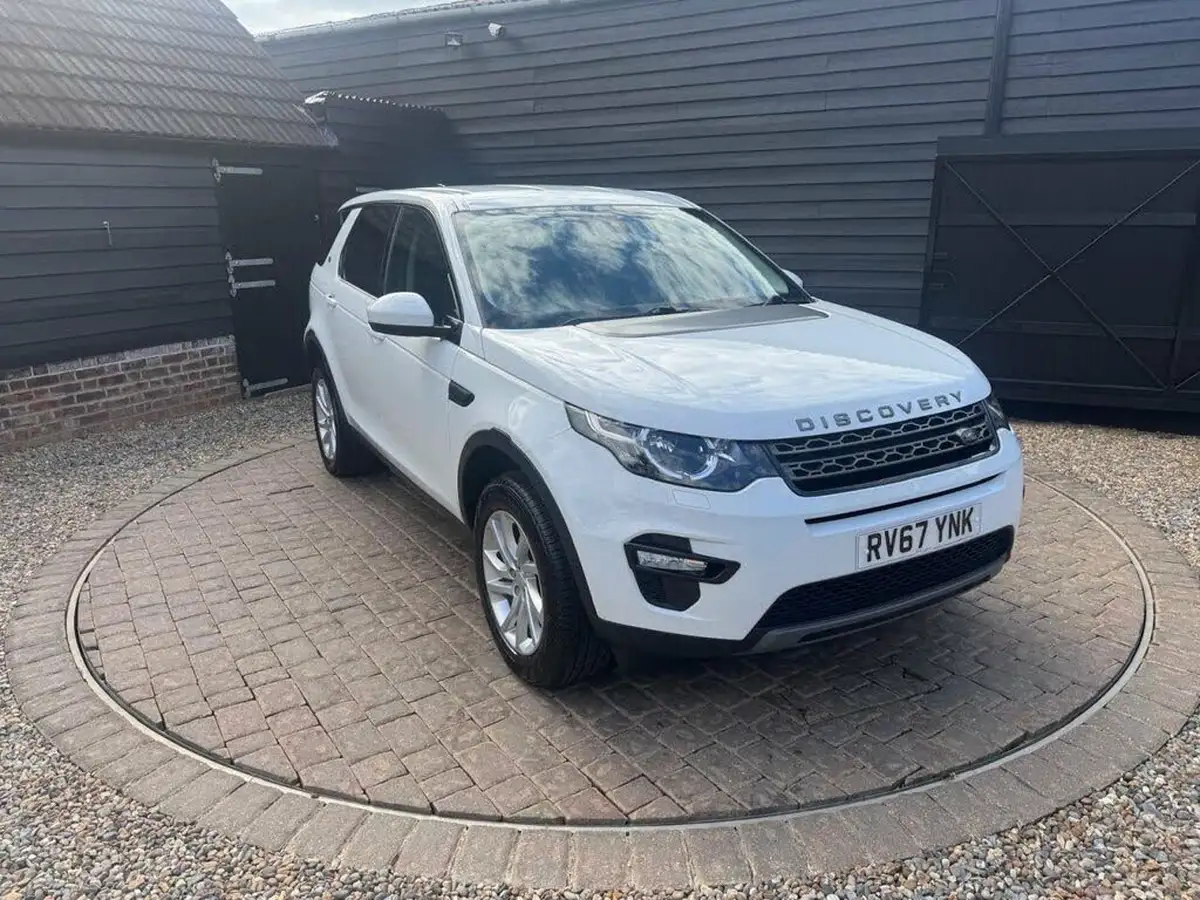 2017-land-rover-discovery-sport-20td4-se-tech-182ps-suv-auto-big-23