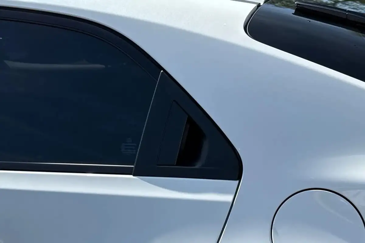 2013-honda-civic-18-se-big-30