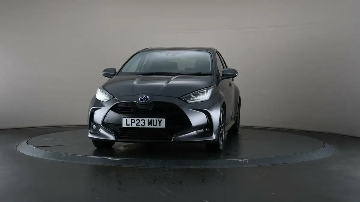 2023-toyota-yaris-15-vvt-i-design-big-39