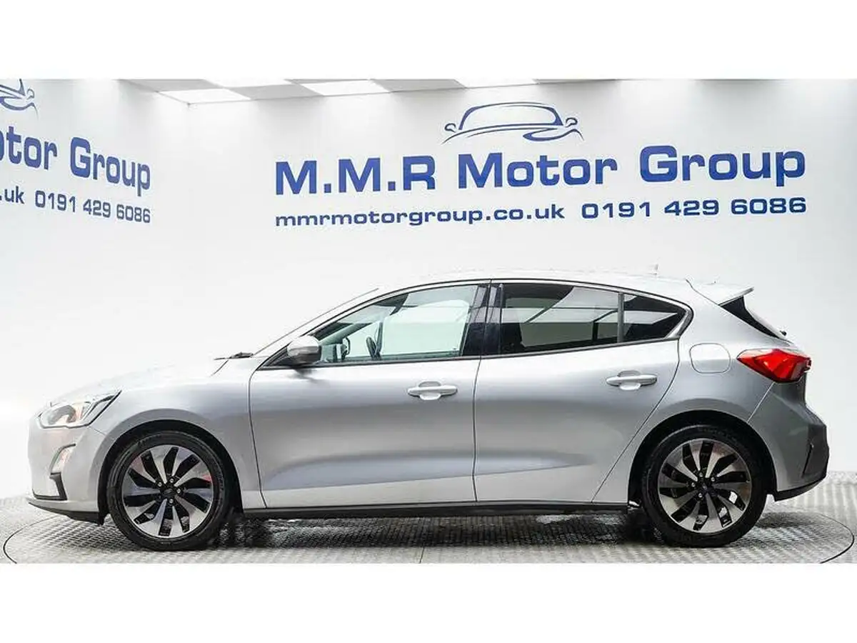 2019-ford-focus-10t-zetec-125ps-ss-hatchback-auto-big-11