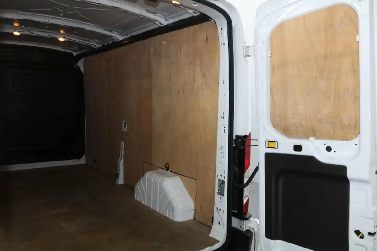 2022-ford-transit-big-17
