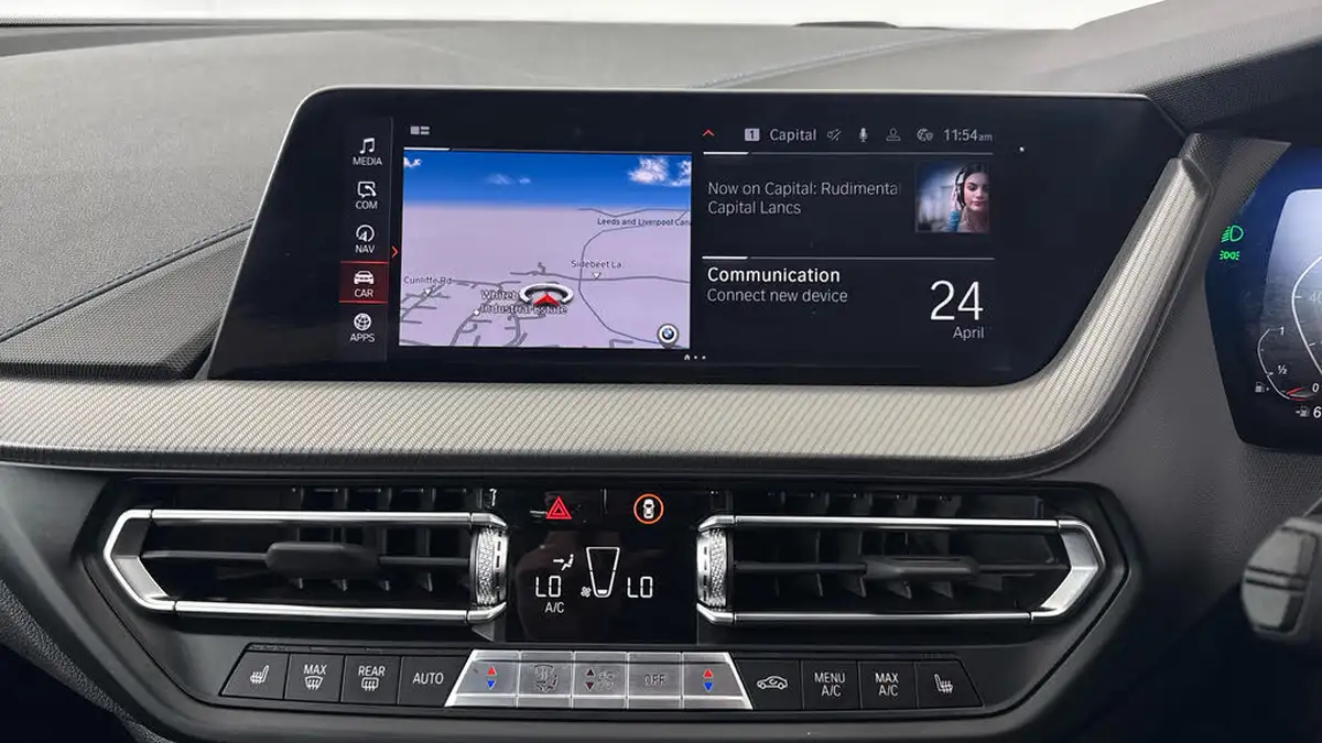 2022-bmw-1-series-15-118i-m-sport-lcp-big-11