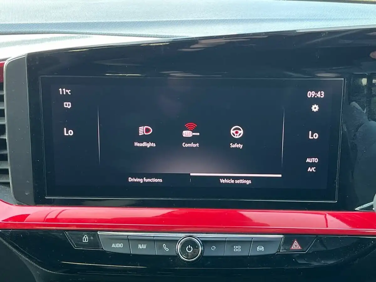 2022-vauxhall-mokka-e-sri-premium-big-22