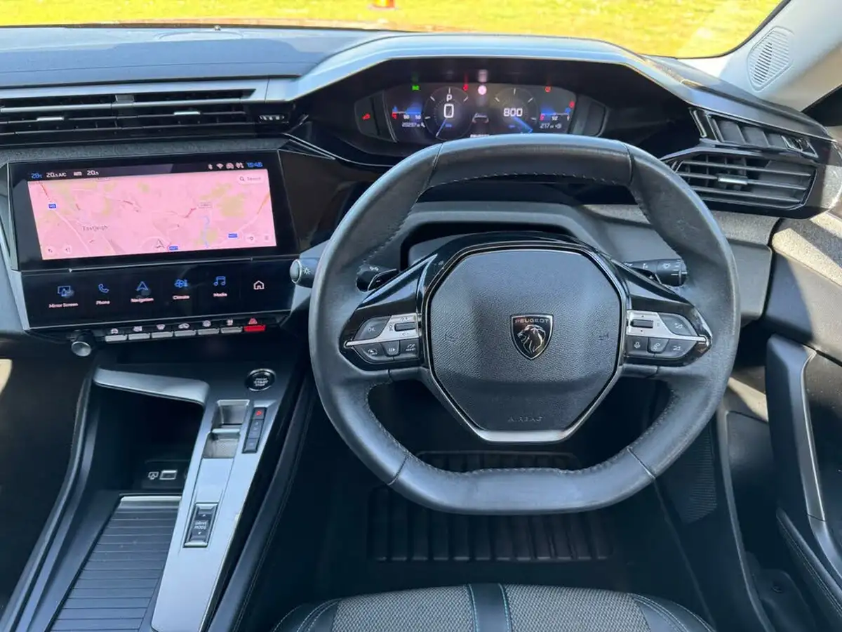 2022-peugeot-308-12-puretech-allure-premium-eat8-big-33