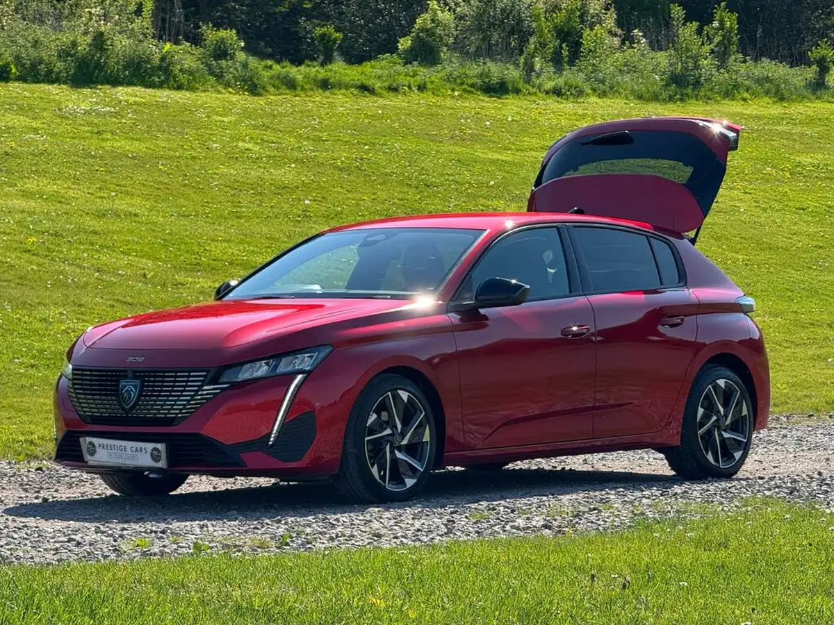 2022-peugeot-308-12-puretech-allure-premium-eat8-big-9