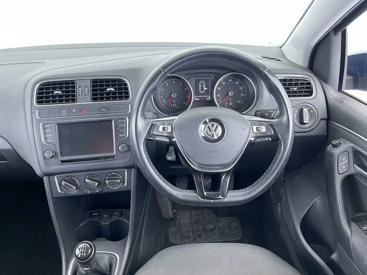 2016-volkswagen-polo-10-match-60ps-5d-big-34