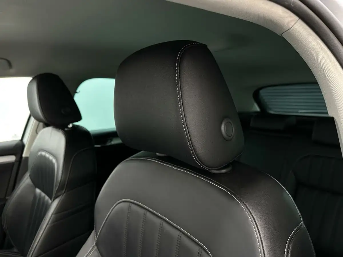 2020-skoda-superb-20tdi-se-technology-150ps-estate-dsg-big-35