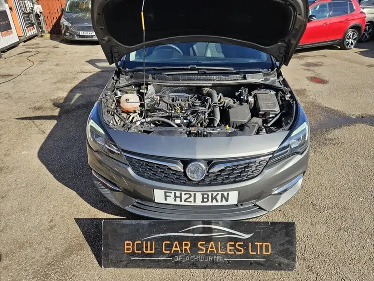 2021-vauxhall-astra-12-turbo-sri-145ps-big-13