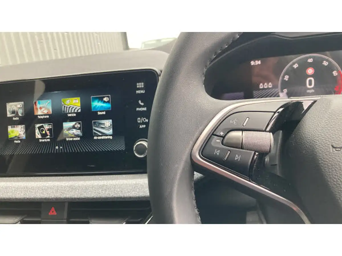 2024-skoda-scala-10-tsi-se-95ps-big-20
