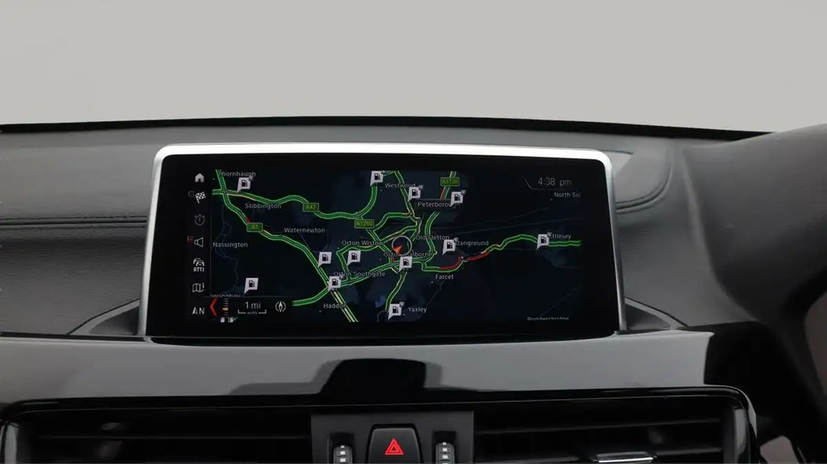 2022-bmw-x1-20-xdrive20i-xline-big-11