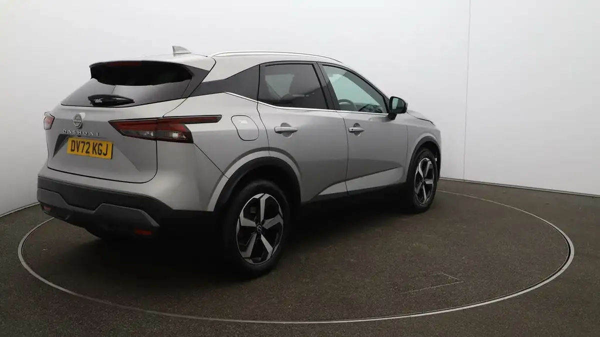 2022-nissan-qashqai-13-dig-t-n-connecta-140ps-big-45