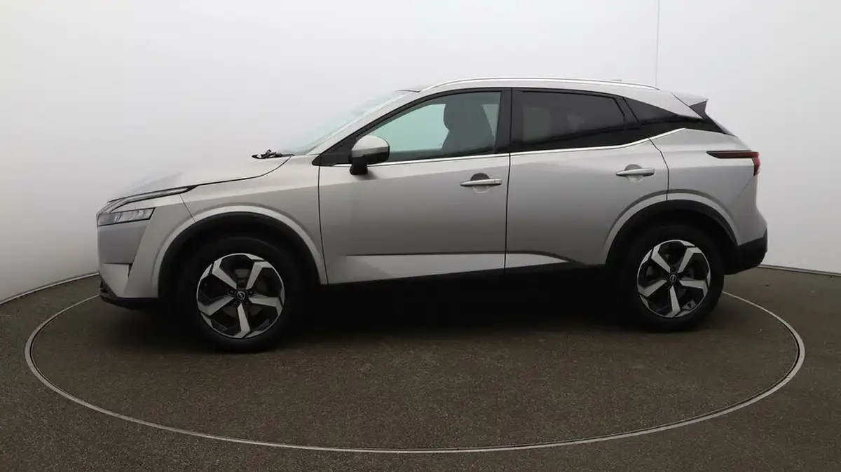 2022-nissan-qashqai-13-dig-t-n-connecta-140ps-big-4