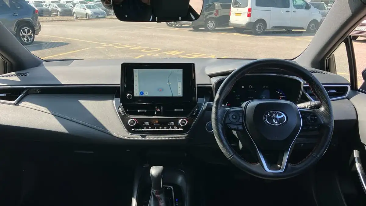 2022-toyota-corolla-18-vvt-i-gr-sport-120bhp-trk-hatchback-big-4
