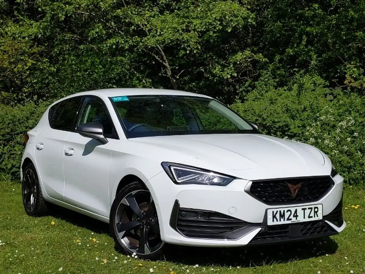 2024-cupra-leon-nf-15-etsi-v1-hatchback-big-0