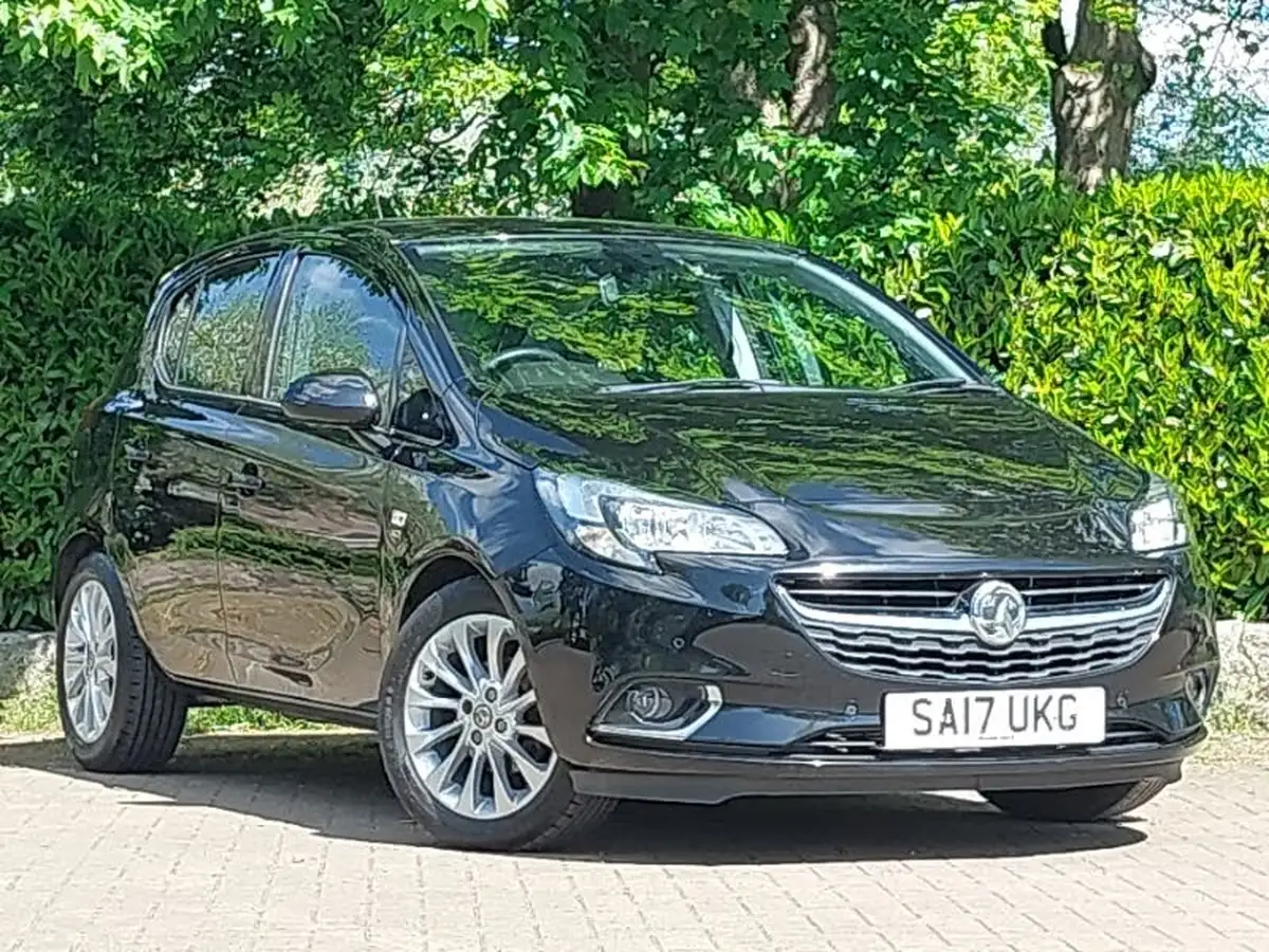 2017-vauxhall-corsa-14i-se-90ps-5d-auto-big-0