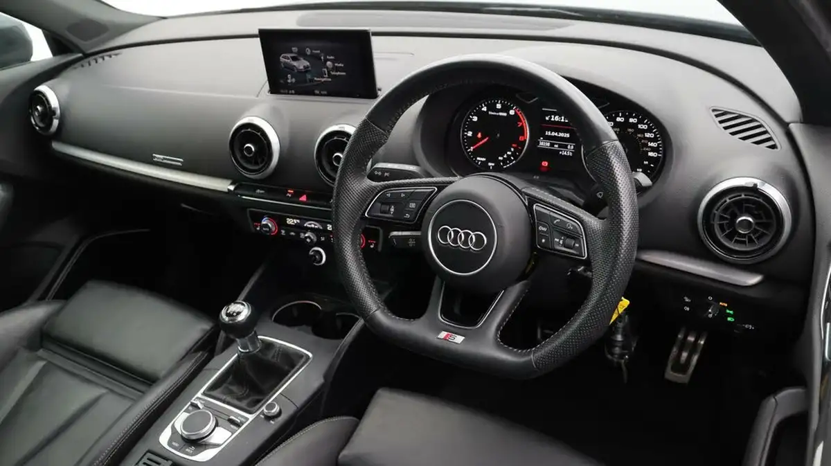 2019-audi-a3-15-35-tfsi-s-line-cod-ss-sportback-5d-big-9