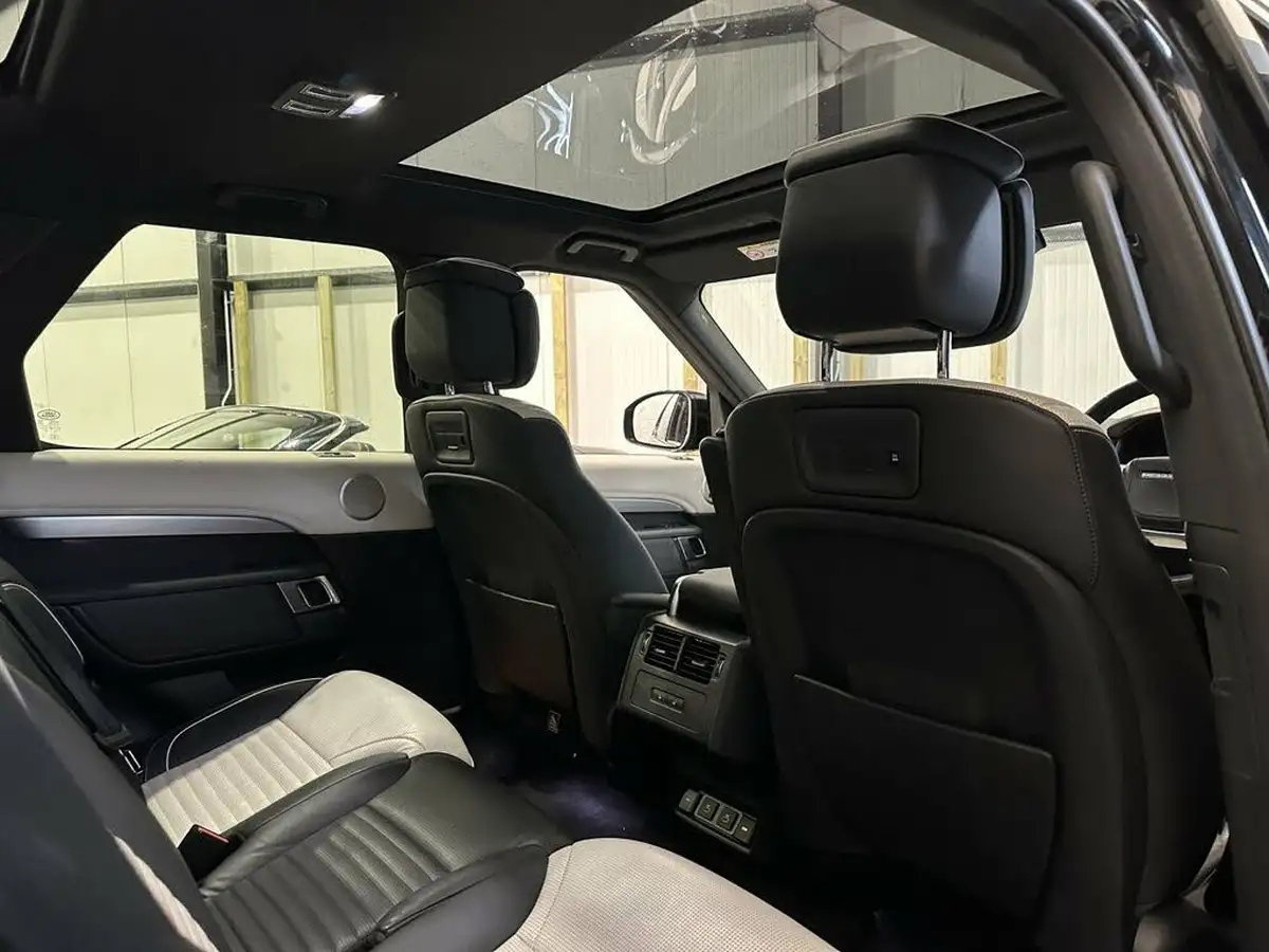 2021-land-rover-discovery-30-d300-r-dynamic-hse-big-19