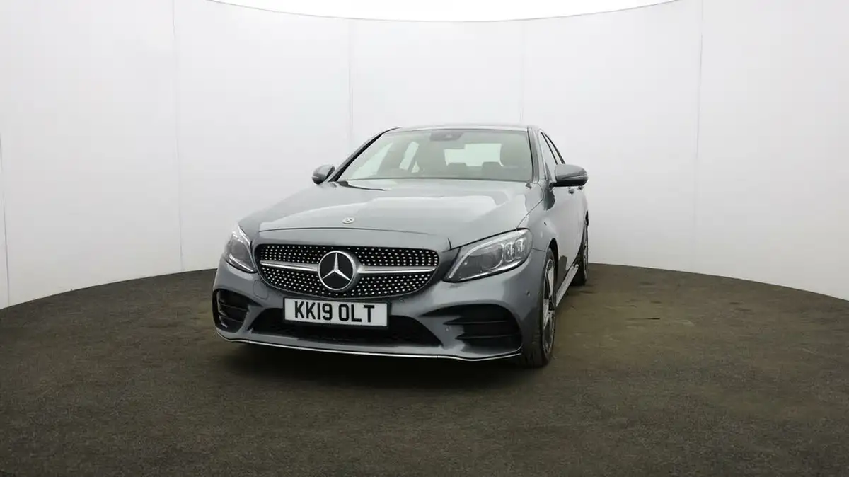 2019-mercedes-benz-c-class-15-c200-amg-line-premiumss-saloon-4d-big-31