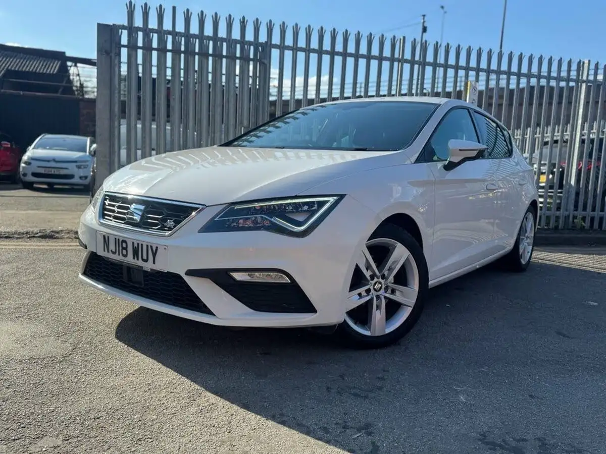 2017-seat-leon-14-ecotsi-fr-technology-hatchback-5d-big-29
