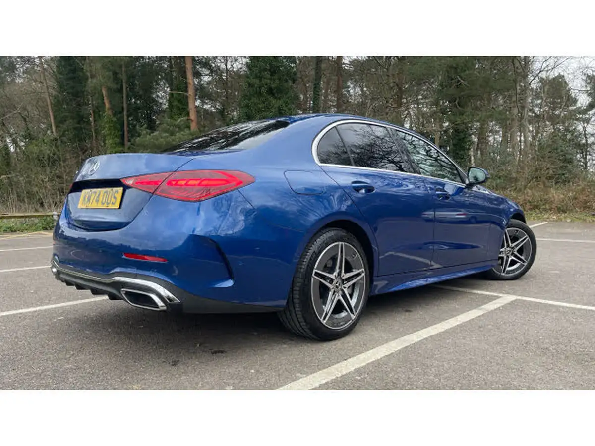 2024-mercedes-benz-c-class-20-c300e-amg-line-big-24