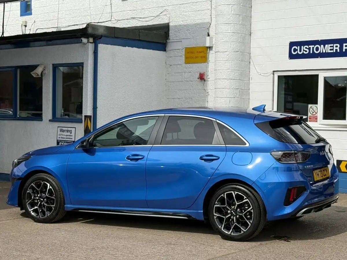 2023-kia-ceed-15-t-gdi-gt-line-158bhp-big-2