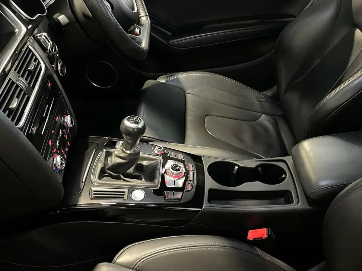 2013-audi-a5-20td-quattro-black-edition-coupe-2d-big-57
