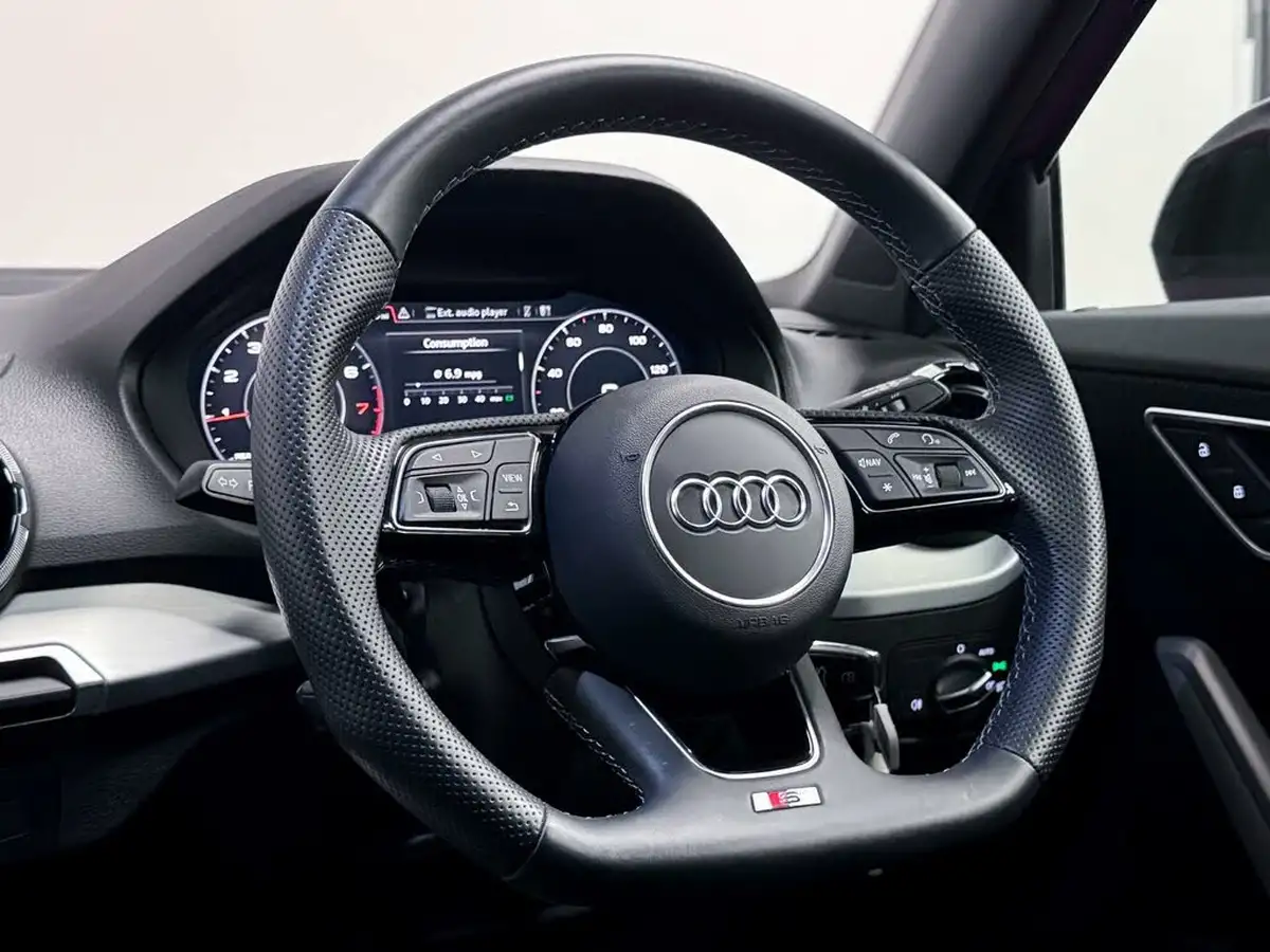 2022-audi-q2-15-35-tfsi-black-edition-s-tronic-big-30